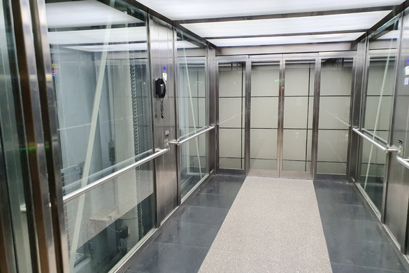 Exigences pour installer un ascenseur commercial