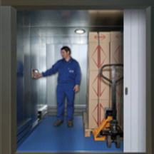 EHmix, THE NEW GOODS LIFT WITH ATTENDANT