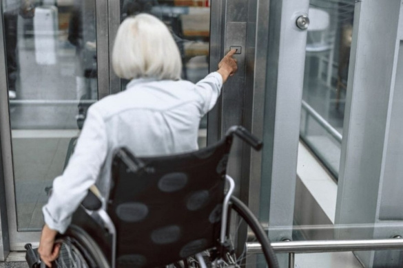 Personalised elevators: adapting vertical mobility to specific needs